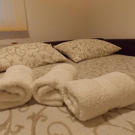 Kety Apartments 크라구예바츠 외부 사진