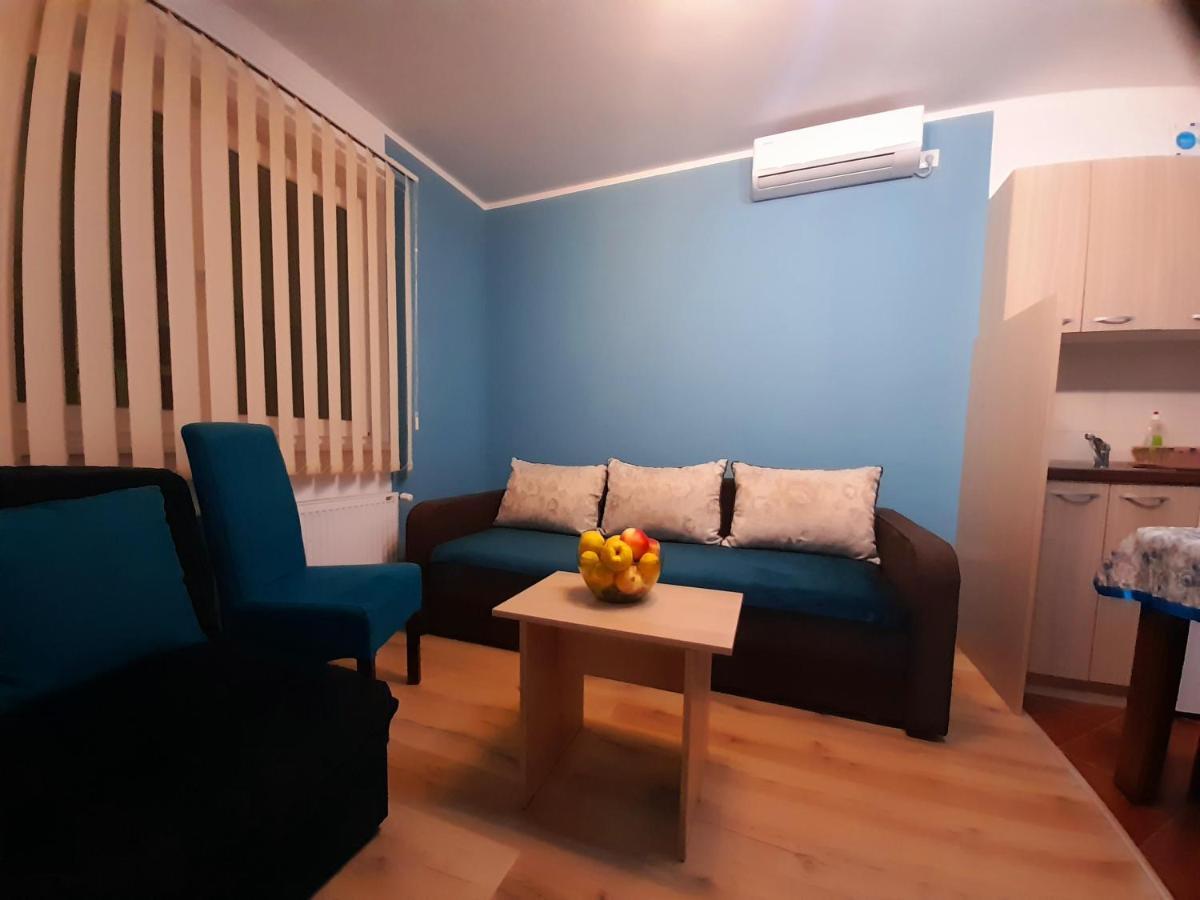 Kety Apartments 크라구예바츠 객실 사진