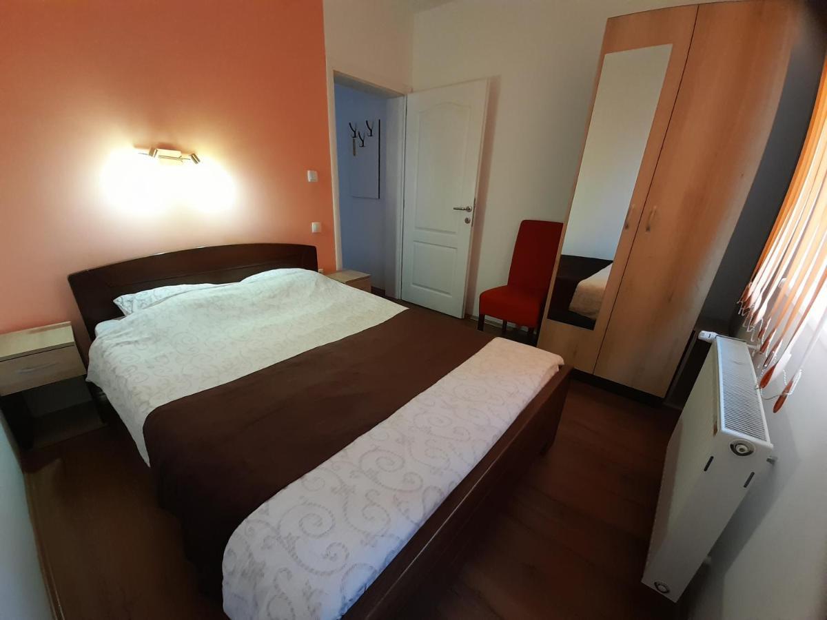 Kety Apartments 크라구예바츠 외부 사진